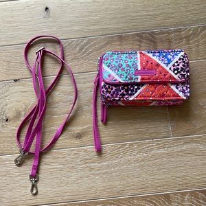 Vera Bradley wristlet/ crossbody